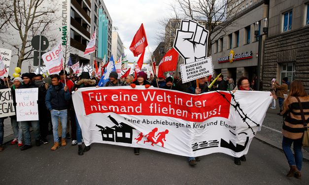 Fluchtursachen bekämpfen! Demonstration und Antikapitalistischer Block in Stuttgart