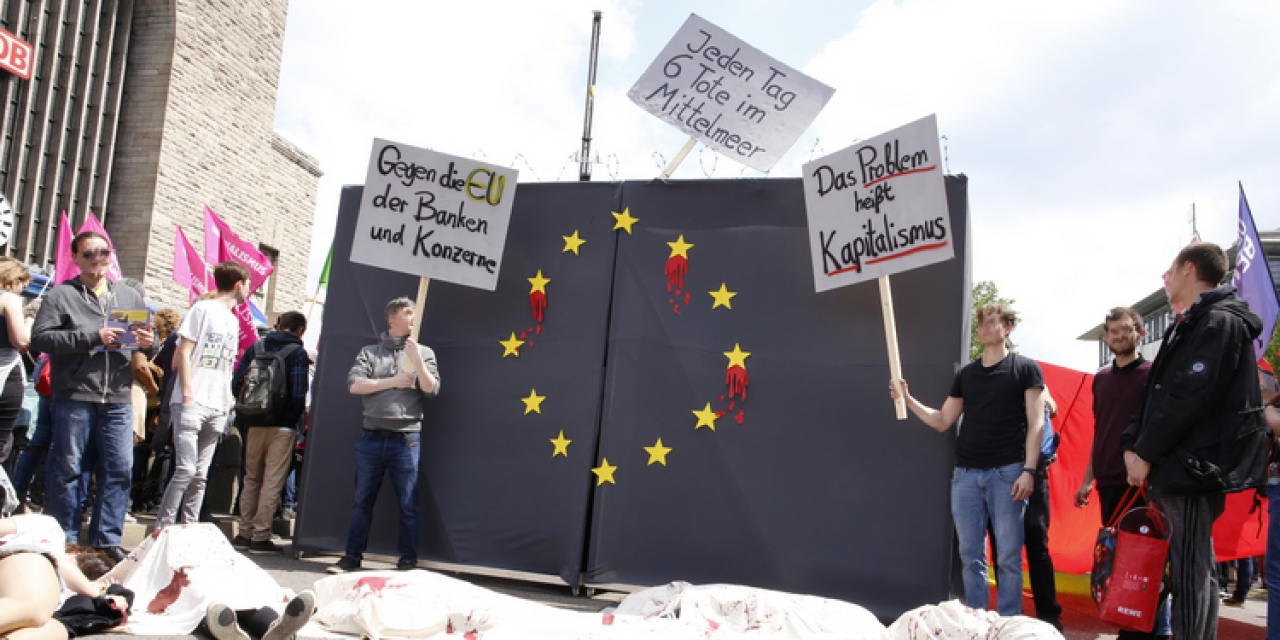 Video und Bericht: Flashmob gegen EU-Abschottung