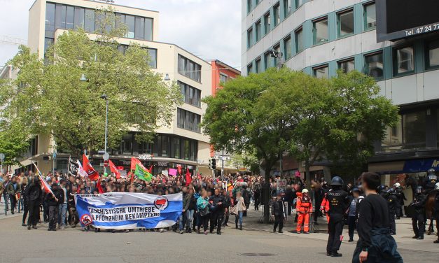 Großaufgebot der Polizei ermöglicht Naziaufmarsch in Pforzheim