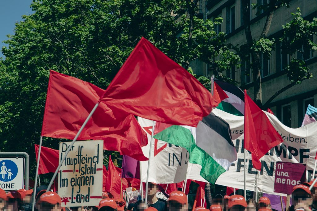 Free Palestine - Revolutionäre 1. Mai Demonstration in Stuttgart